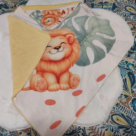 Cape de bain Lion ouverte