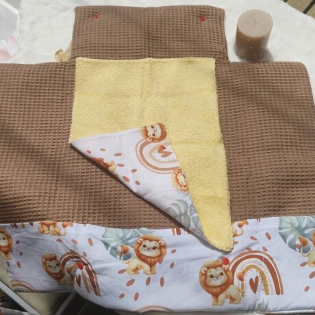 Tapis à langer nomade Lion ouvert