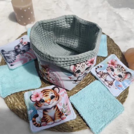 Cotons et panier Tigre rose